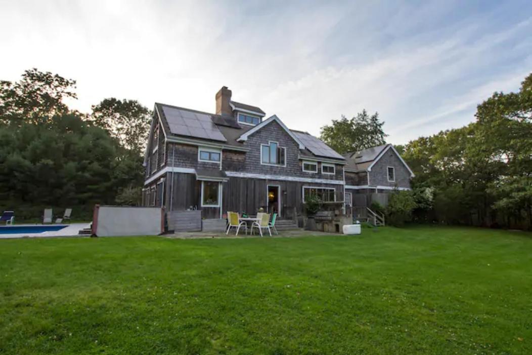 Homestay Cowgirl Palace Sag Harbor